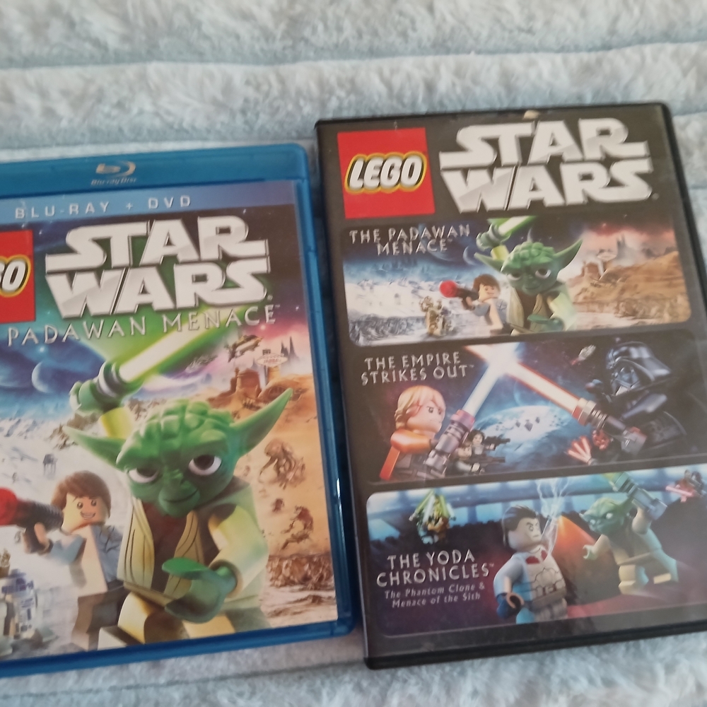LEGO Star Wars Blu-ray and DVD Set